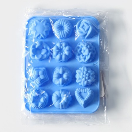 Baking uniform “German cupcake, rose”, silicone, 16 × 21 cm, 12 cells, blue color-7