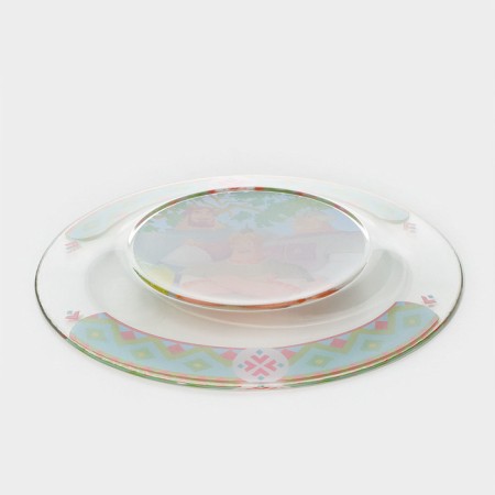 Glass plate "Three heroes", D = 19.5 cm-2