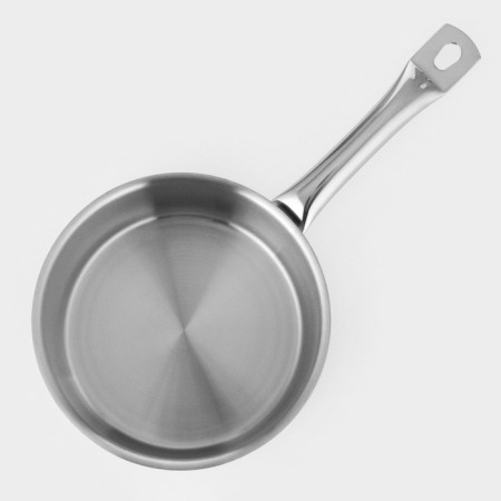 Steering, 2.8 l, d = 18 cm, h = 11 cm, metal cover, triple bottom, induction-1