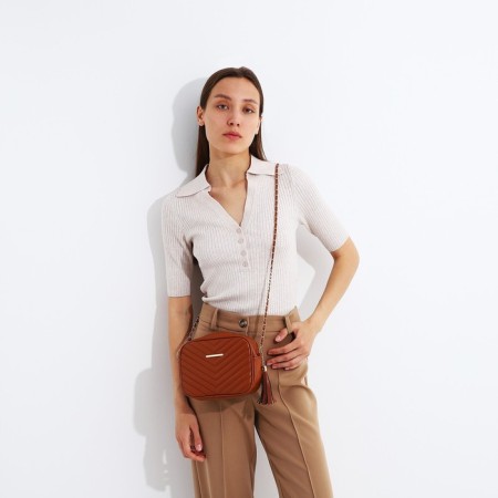 Bag Cross-Bodi with a zipper, the color is red-5