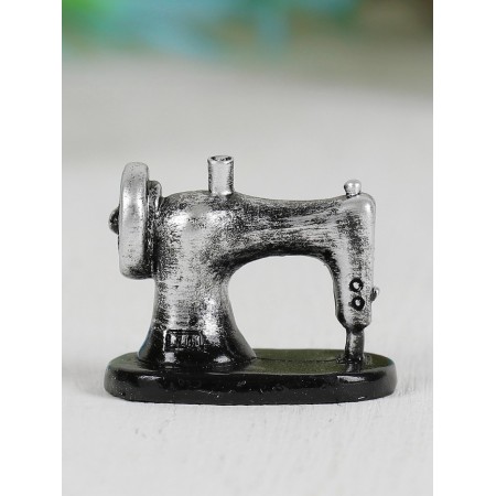Miniature puppet "sewing machine", set 2 pcs, size 1 pc: 2.5 × 1.6 × 1.7 cm-3