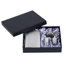 Gift set 4 in 1: Flake 300 ml, 2 glasses, pocket ashtray