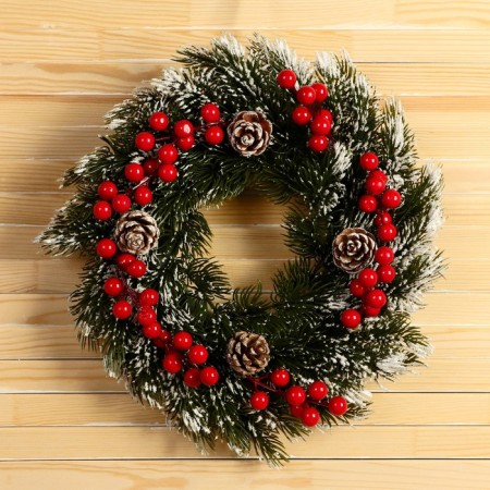 New Year's Wreath D-27 cm "Cozy Fairy Tale" Funned branches of berries