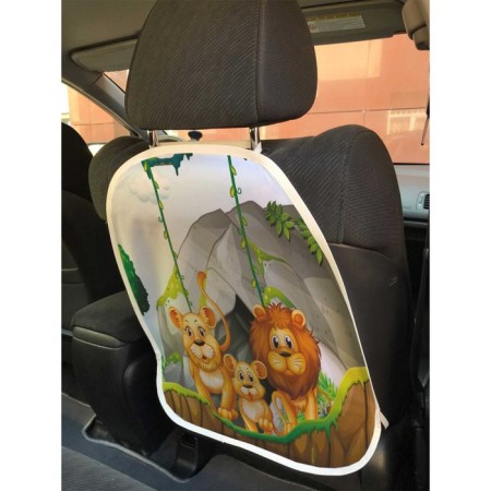 Protective cape on the back of the car seat "Lion Freightness"