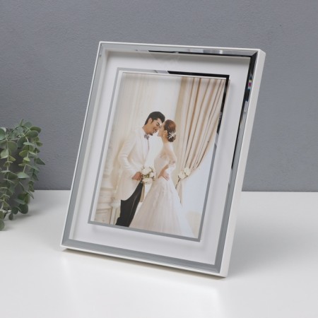 Photo frame plastic in 1 photo 20x25 cm "Laconic style" silver paper embossing 26x2x31 cm 1070502-1
