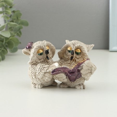 Figure "Owls read" 12x7x7cm, beige