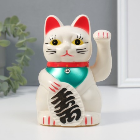 Plastic pendulum "Maneki-Neko White" from the battery 1AA 15.5x11x8 cm-2