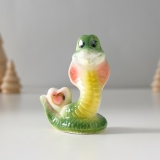 Souvenir ceramics 