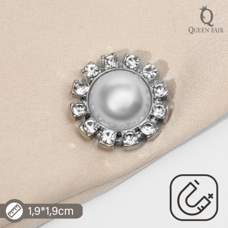 Magnet for the scarf "Pearl flower", white color in silver