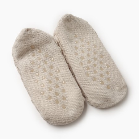 Women's socks shortened with fur with non-slip soles, the color is light gray, size36-40-1