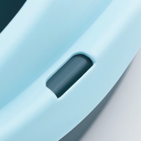 A rounded toilet round 48.2 x 40.5 x 25.5 cm, blue/blue-4