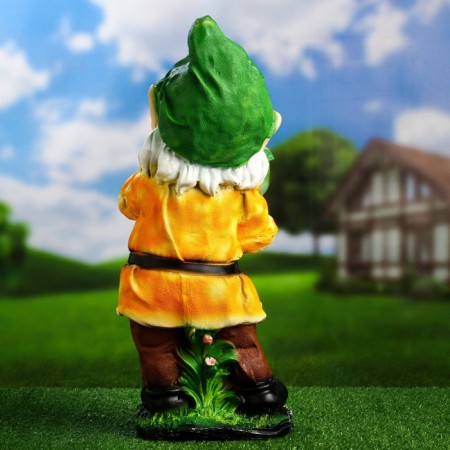 Garden figure "Gnome with eggplant" 20x20x45 cm-3