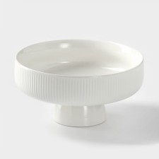 Ceramic dish for fruits, d = 15.5 cm, white color