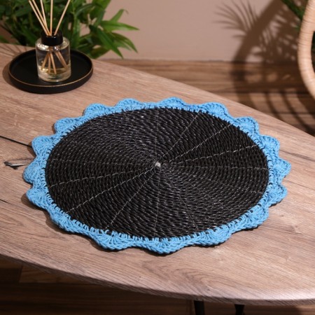 Wicker rug round 38 cm