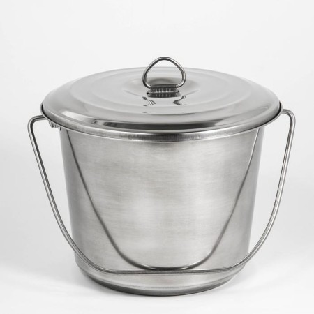 A bucket with a lid, 7 l, a measured scale, stainless steel