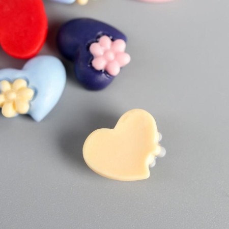 Decor for creativity Plastic "Heart with a Flower" set 20 pcs matte mix 1.3x1.3 cm-2