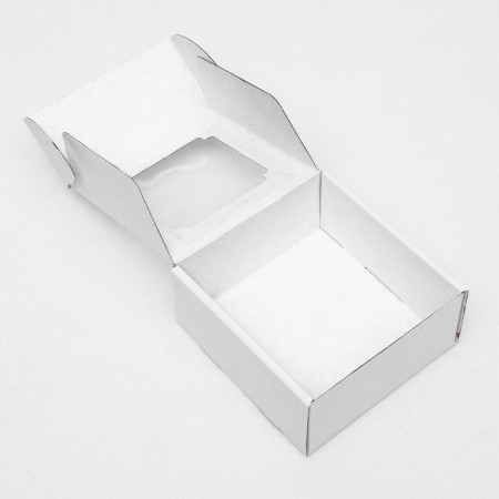 Self -charged box, with a window, white, 19 x 18 x 9 cm-2