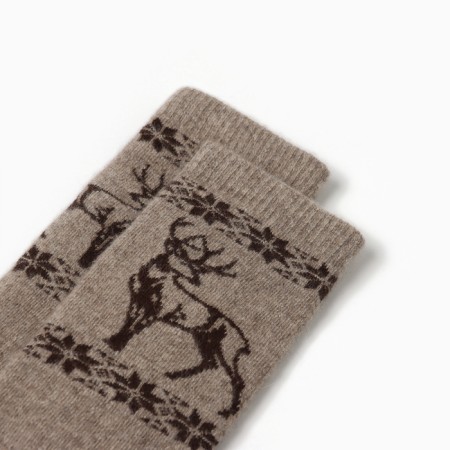 Women's golfs from the Mongol wool "deer", beige-gray color, rr 36-42-1
