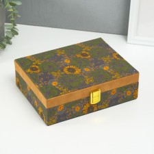 Casket to the leatherette for jewelry 