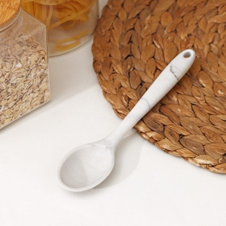 Spoon Garnish shares "marble", silicone, 20.5 × 4.5 cm