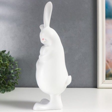 Polystone souvenir "White rabbit hugs heart" 31x11x12 cm-4