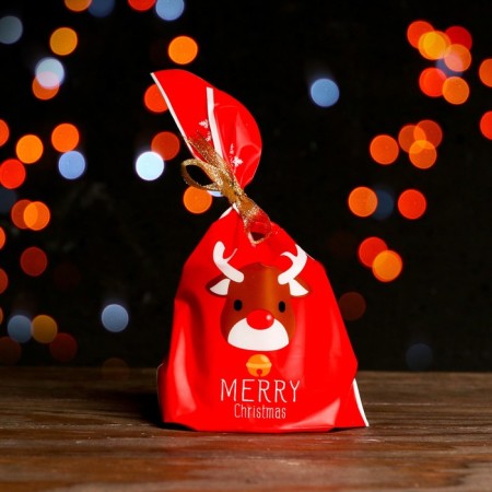 Polyethylene gift package with ears "Deer", 13 x 21.5 cm-1