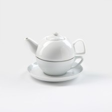 Porcelain set for tea 