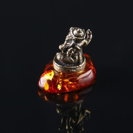 Ganesha souvenir, brass, amber resin, 1.7x1.7x1.1 cm-2