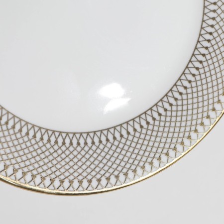 A set of porcelain plates Royal, 3 objects: D = 18/23/25.5 cm, white color-3