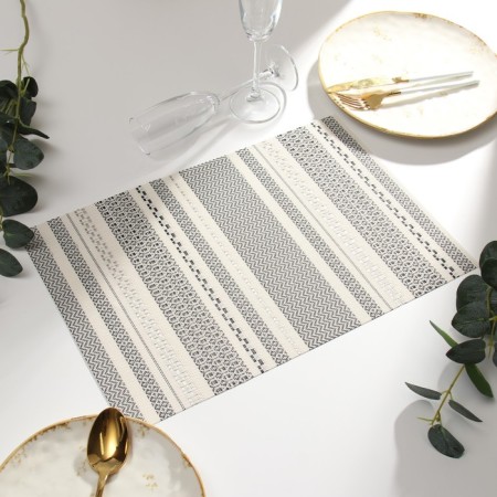 Napkin on the table of the share, central/black, 45*30cm-1