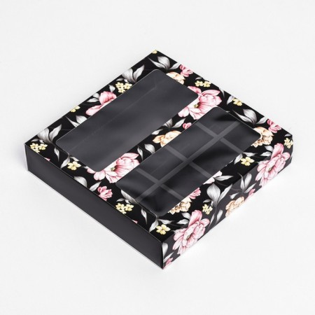 Box for 8 sweets + chocolate, with a window, "flowers" 17.7 x 17.8 x 3.8 cm-2