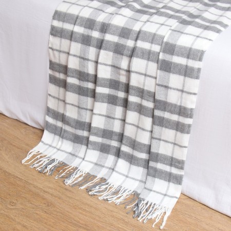 London plaid 140x200cm, 2/Pure, Bel/Ser/St. SER, HL 50%, PE 30%, pan 20%