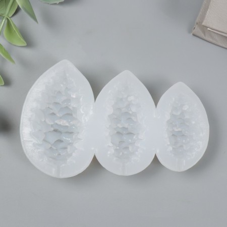 Mold Silicon "Cedar cones" 3 items 9x5.5x1.5 cm