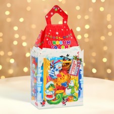 New Year. The gift box New Year's castle is small 