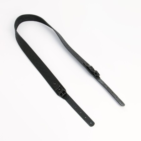 Linear belt, skin, black