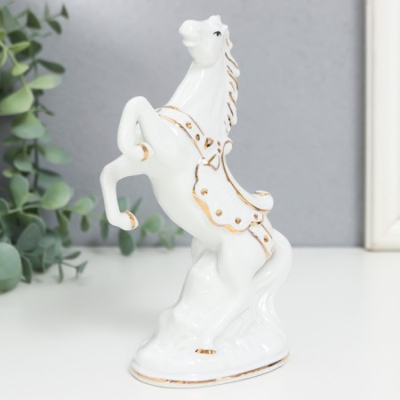 Souvenir Ceramics "Horse on the Highs" White with gold, 16x9x4.8 cm-1