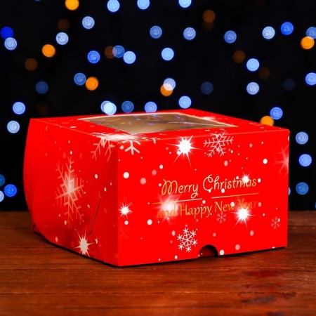 Packaging for 4 cupcakes with the window "Happy holiday!", 16 x 16 x 10 cm