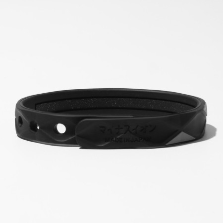Silicone bracelet "On the buttons", the color is black-1