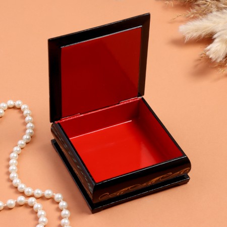 Casket "Angel in White", black, 10*10 cm, lacquer miniature-1