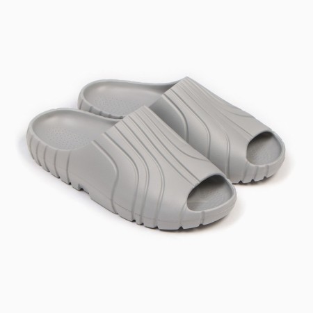 Sleeps men's "Fiji" color smoky-gray, size 42
