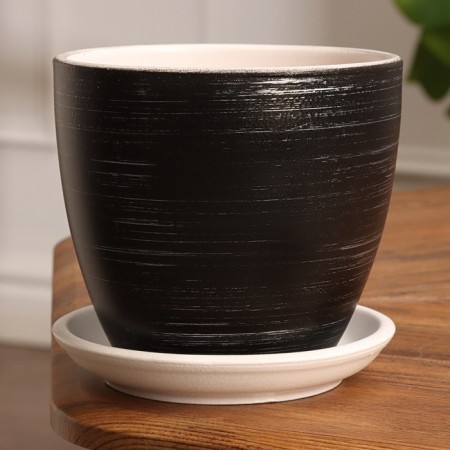 Flower fodge pot of black lines 1.4 liters