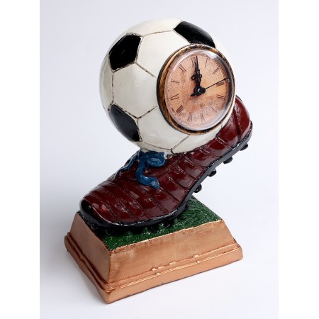 Table interior hours, “football”, on batteries, 14.3 × 11.3 × 21.2 cm, D-8 cm-1