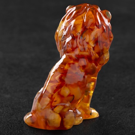 Souvenir "Leo", sits, amber-2