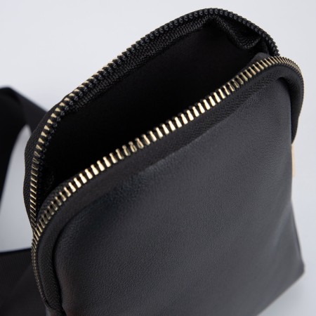 Youth bag over the shoulder True, the color is black-5