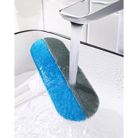 The Raccoon Oklotka, velor nozzle, an additional clothing brush, an additional plastic brush, silicone can-16