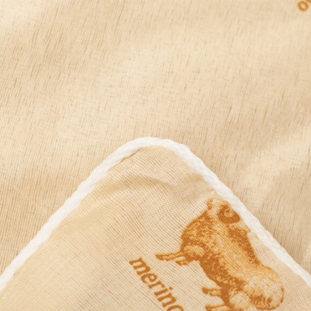 Blanket 172*205 cm sheep wool, weight 2.1 kg, p/e-2