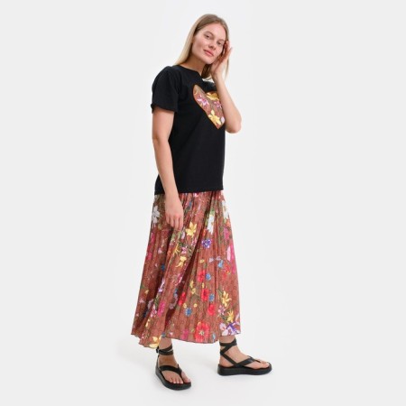 Women's costume (T -shirt/skirt), black/brown color, one size size