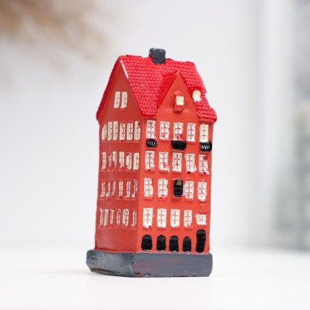 Figure "City House" 3x3x6cm, mix-1