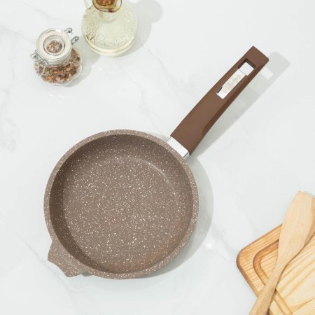 Granite Brown pan, d = 18 cm, plastic handle, anti -stick coating, brown color-1