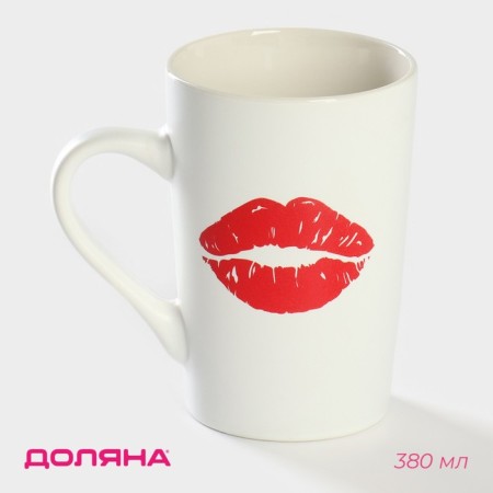 Porcelain share mug "Kiss", 380 ml, white color